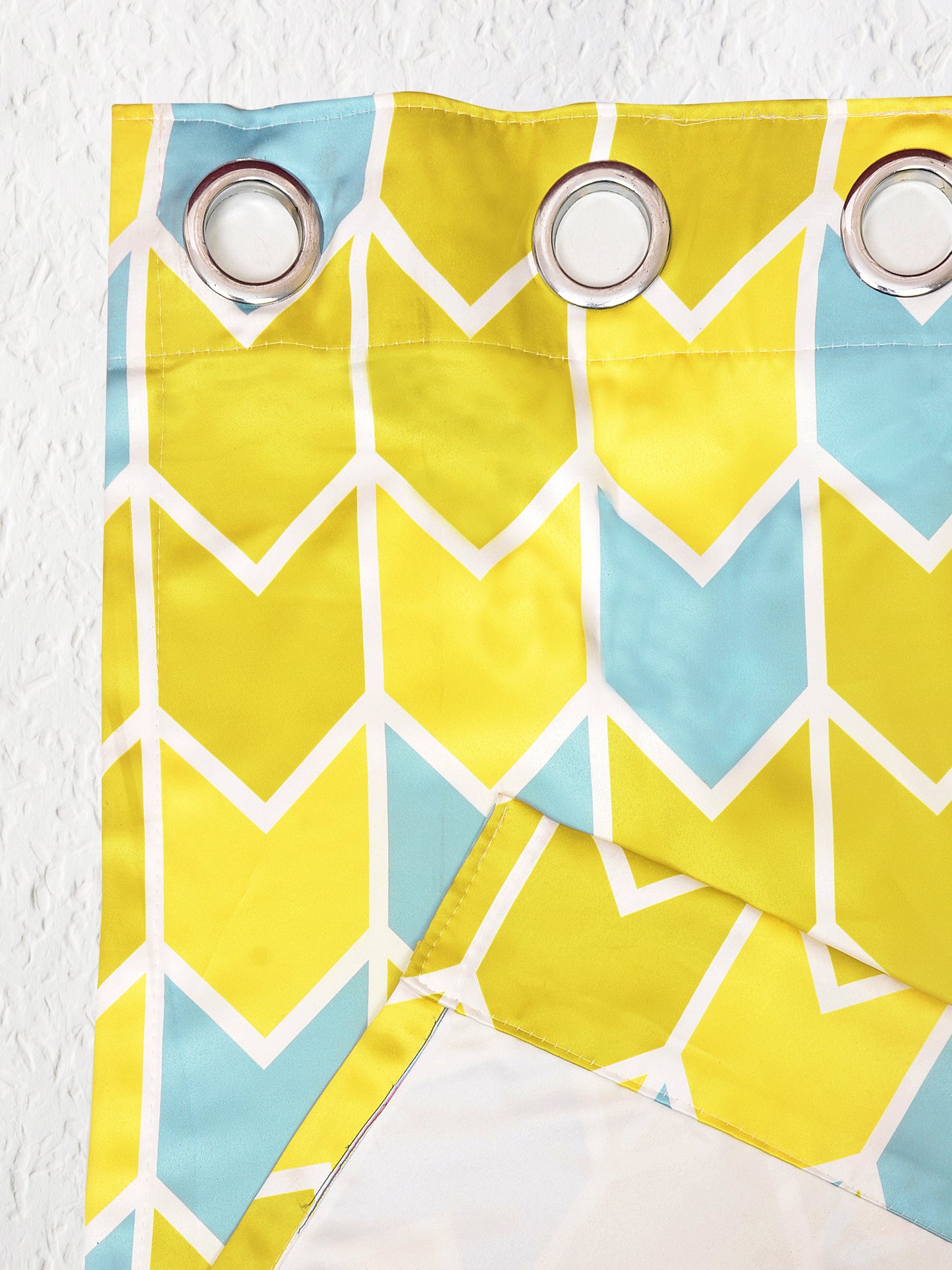 Upton Green Chevron Curtains – Vibrant Geometric Design with Energy-Efficient Blackout